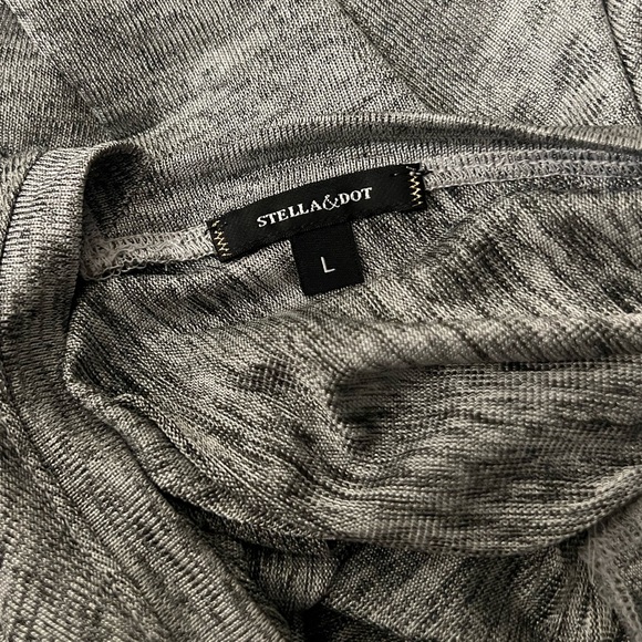 NWT Stella & Dot Women Silver Metallic Sheer V Neck Shirt size Large - Picture 6 of 7